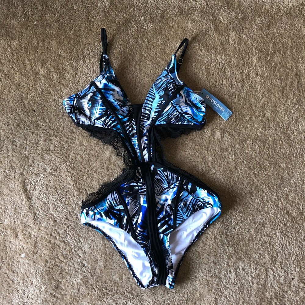 NWT Gorgeous Sexy Swimsuit